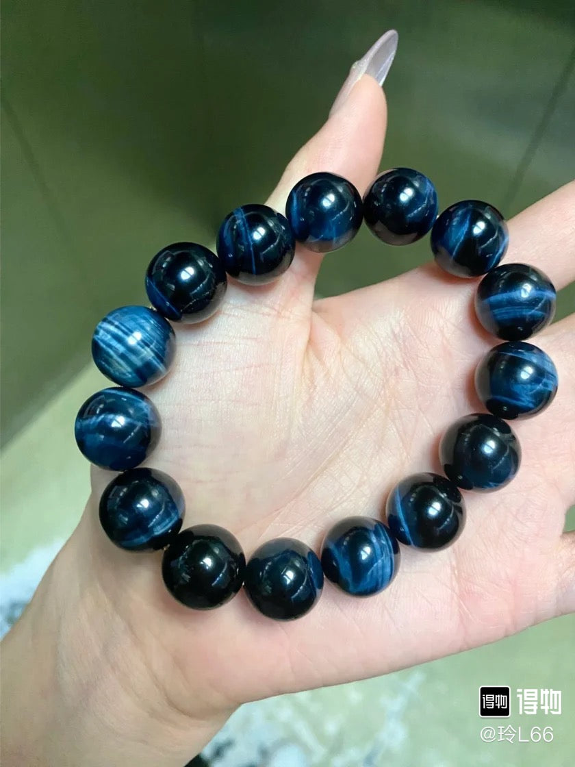 Dreamy Blue Lightning Hawk’s Eye Bracelet Blue Tiger Eye梦幻蓝 闪电鹰眼 国潮新中式 水波纹 转运珠佛珠#好运 虎眼石 手串 男女同款情侣款